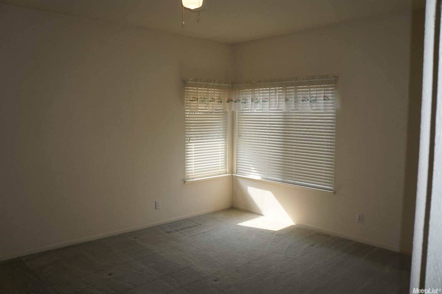 2163 Spring Blossom Ln, Turlock, CA 95382 photo 8