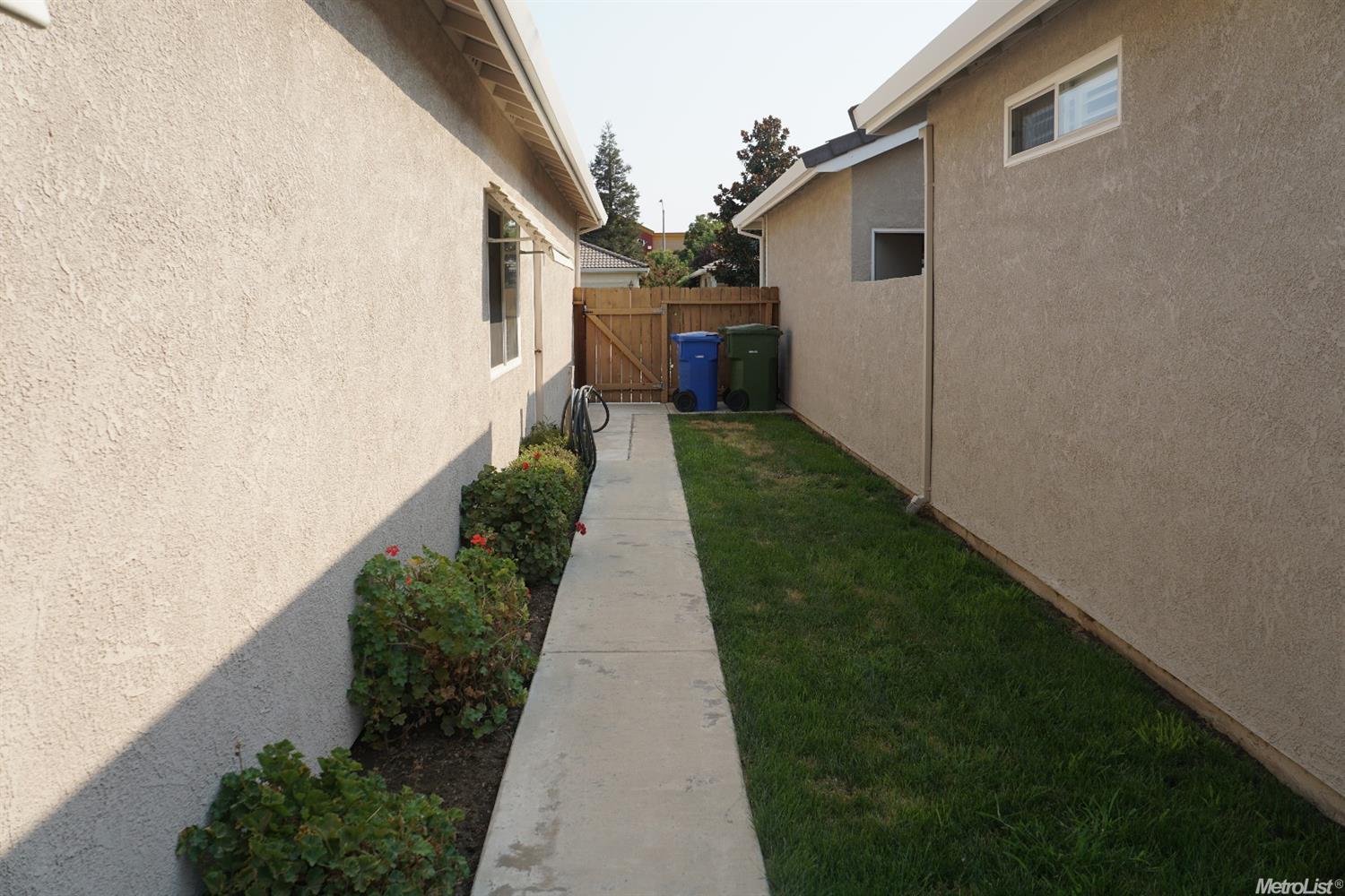 2163 Spring Blossom Ln, Turlock, CA 95382 photo 9