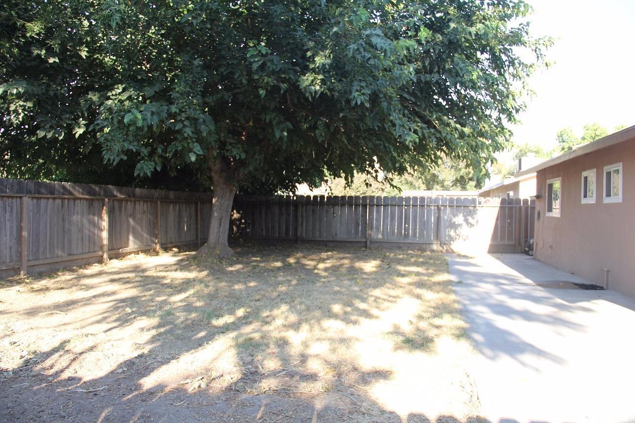 1329 Woodside Dr, Modesto, CA 95355 photo 10