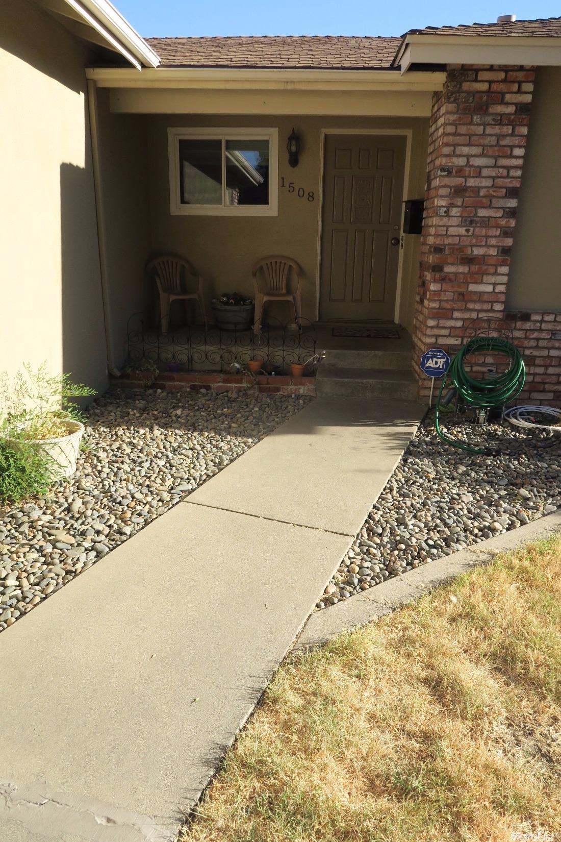 1508 Duckart Way, Modesto, CA 95355 photo 4