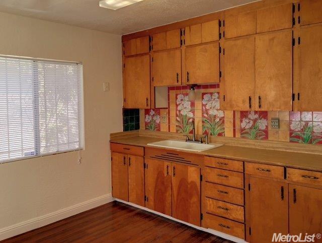 420 Empire, Modesto, CA 95354 photo 3