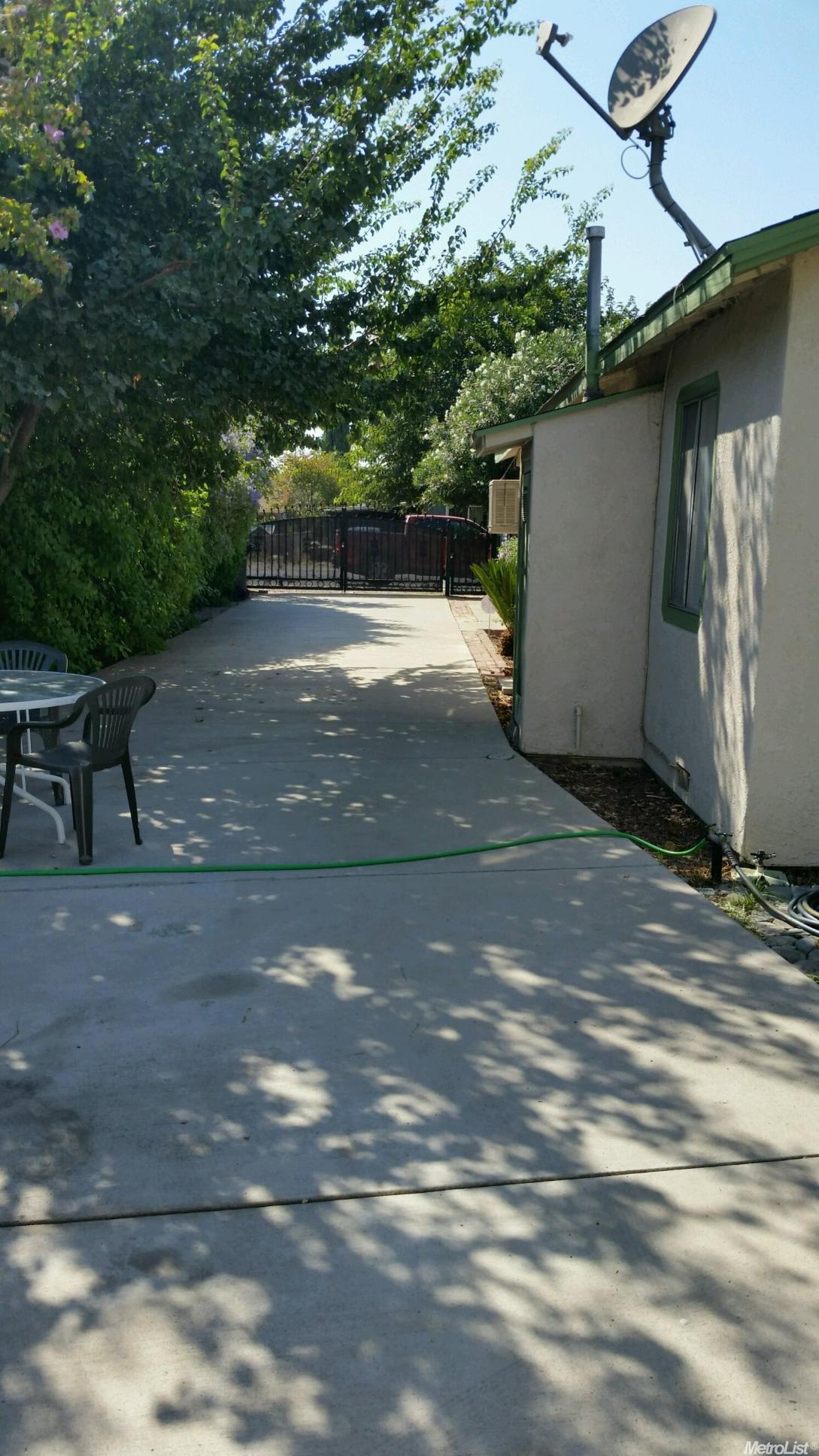 420 Empire, Modesto, CA 95354 photo 16