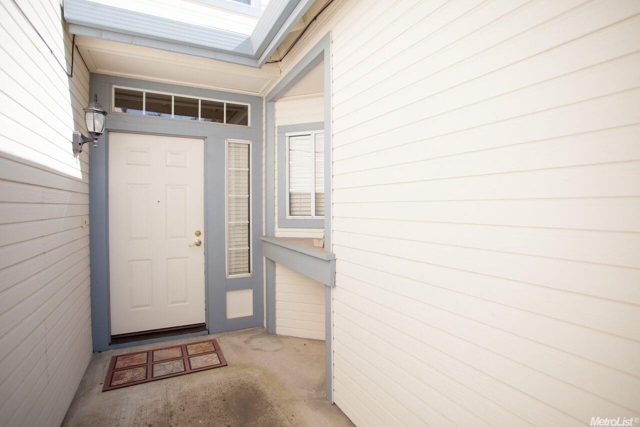 1860 Blueberry Ct, Tracy, CA 95376 photo 2