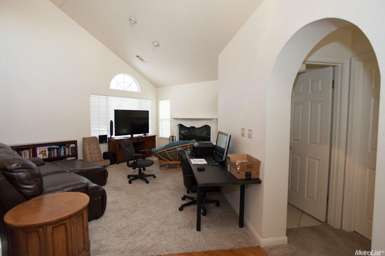 1860 Blueberry Ct, Tracy, CA 95376 photo 5