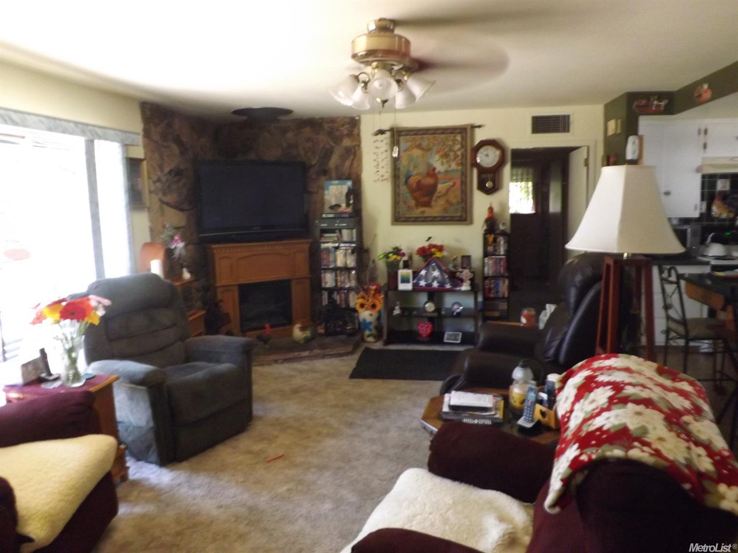 1636 Rose Ln, Placerville, CA 95667 photo 4