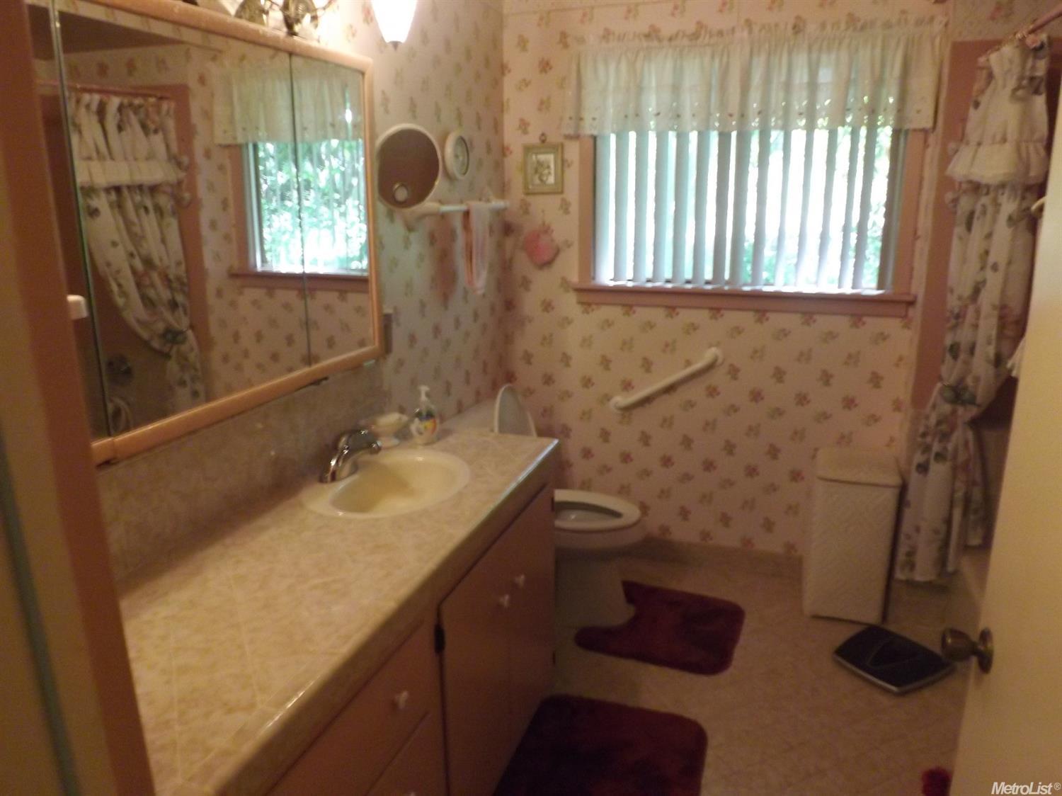 1636 Rose Ln, Placerville, CA 95667 photo 7