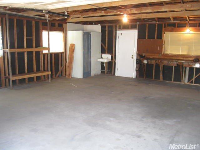 909 Runyan Dr, Turlock, CA 95382 photo 17