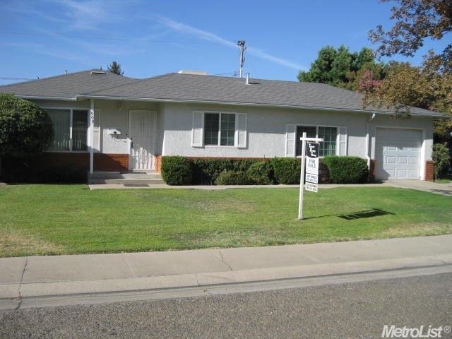 909 Runyan Dr, Turlock, CA 95382 photo 1