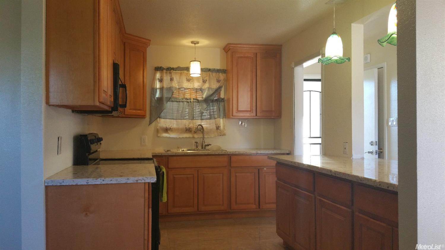 125 E Whittier Ave, Tracy, CA 95376 photo 5