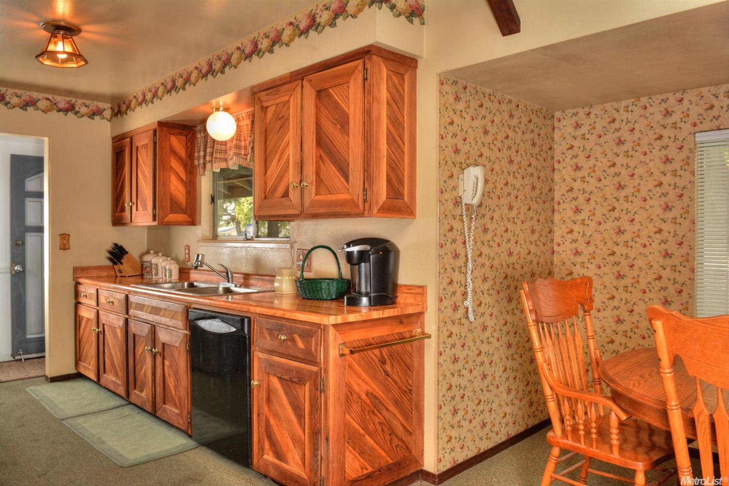 1724 Robbie Ave, Modesto, CA 95350 photo 9