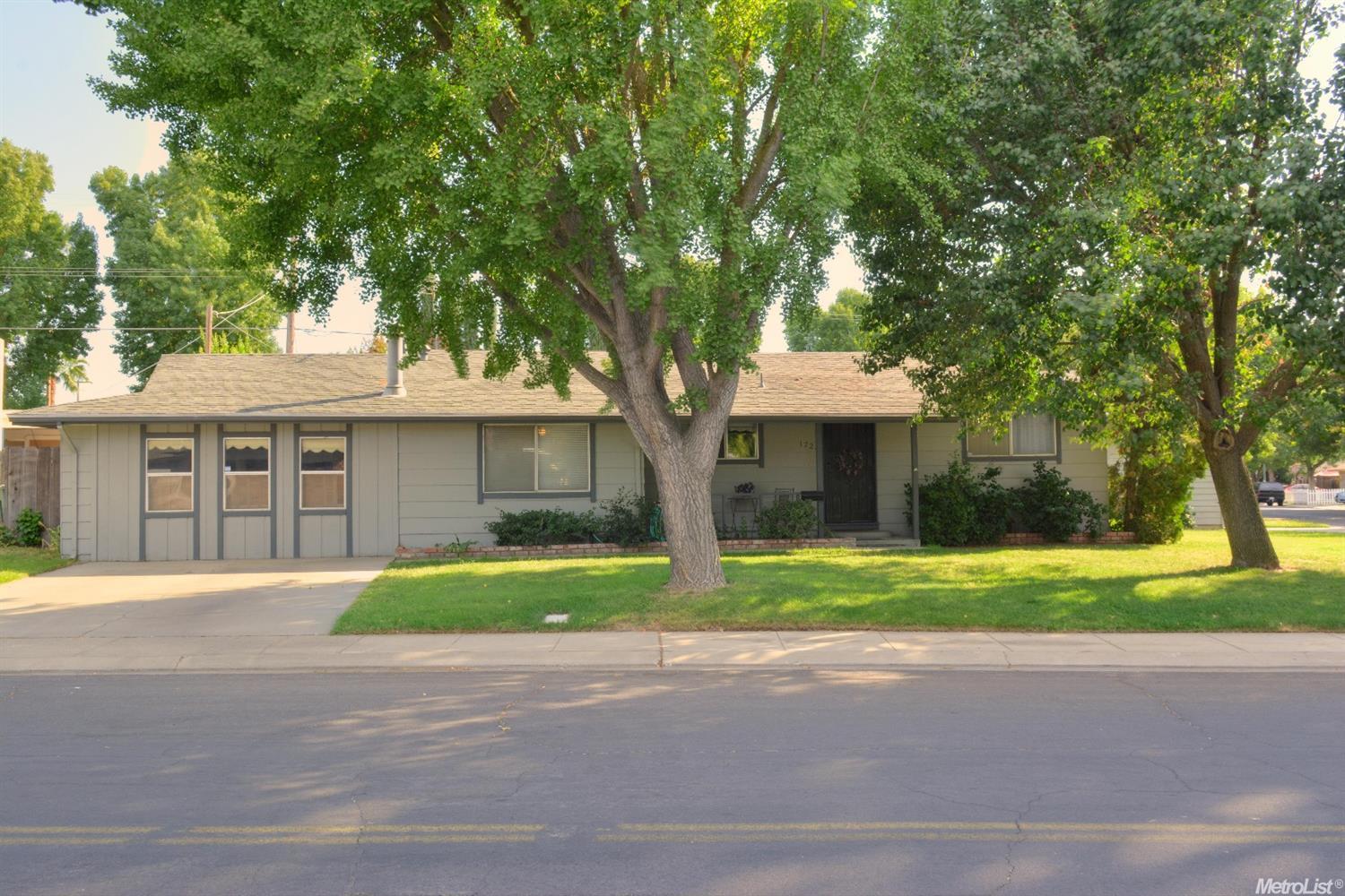 1724 Robbie Ave, Modesto, CA 95350 photo 1