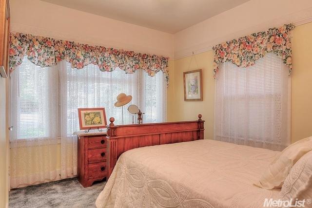406 Orange Ave, Ripon, CA 95366 photo 9