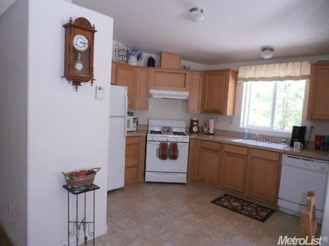 5040 Glen Echo Dr, Hathaway Pines, CA 95233 photo 3