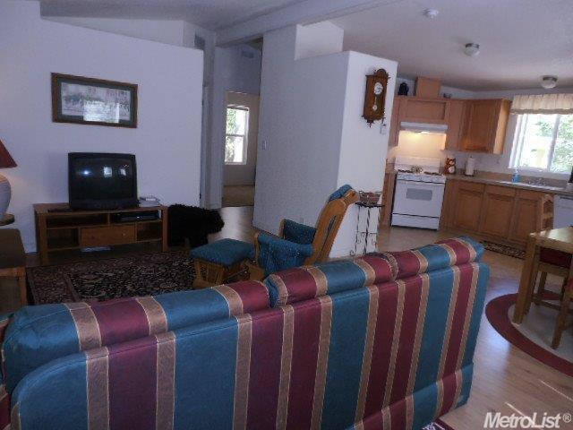 5040 Glen Echo Dr, Hathaway Pines, CA 95233 photo 2