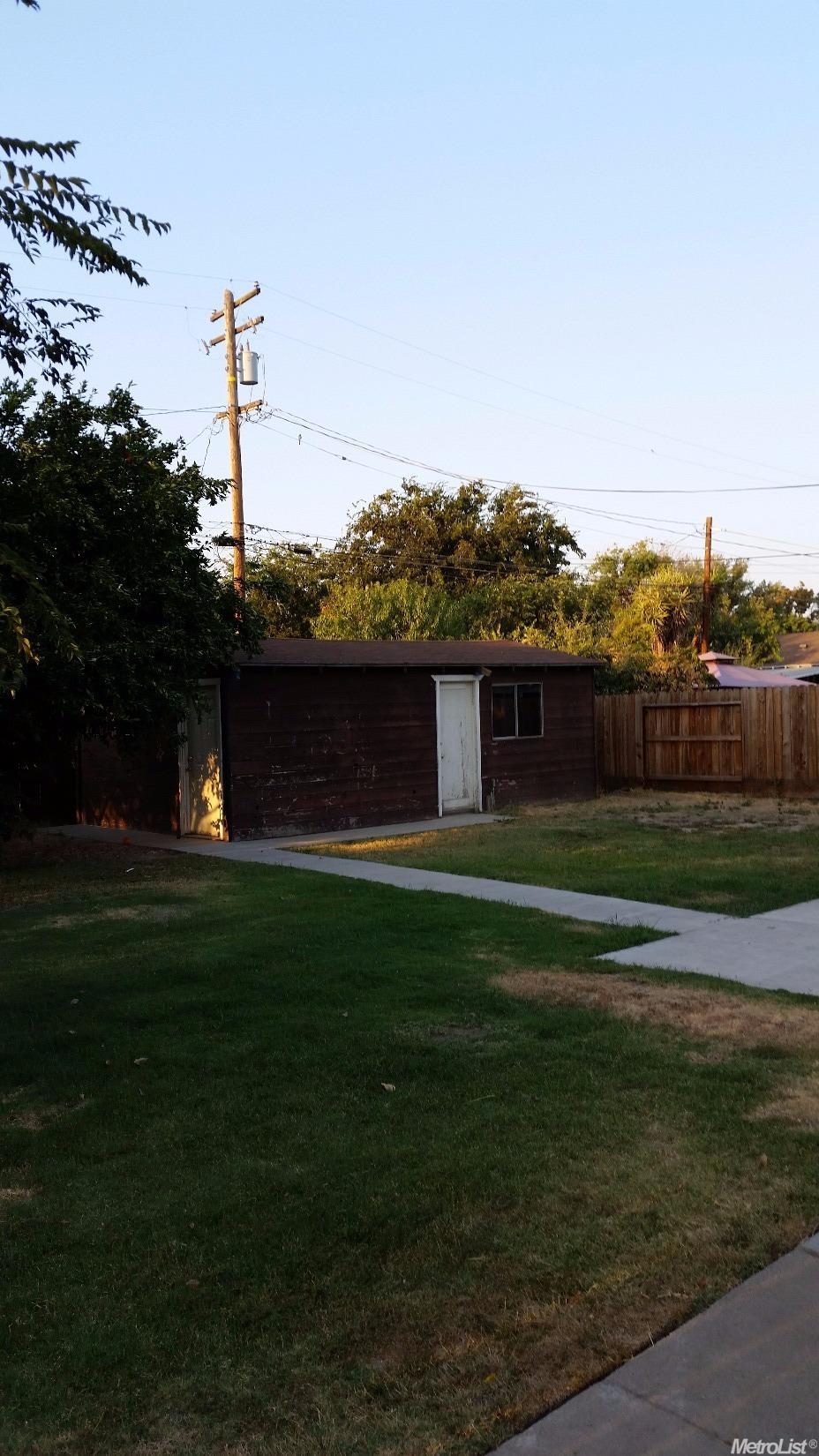 813 Elm Ave, Modesto, CA 95351 photo 3