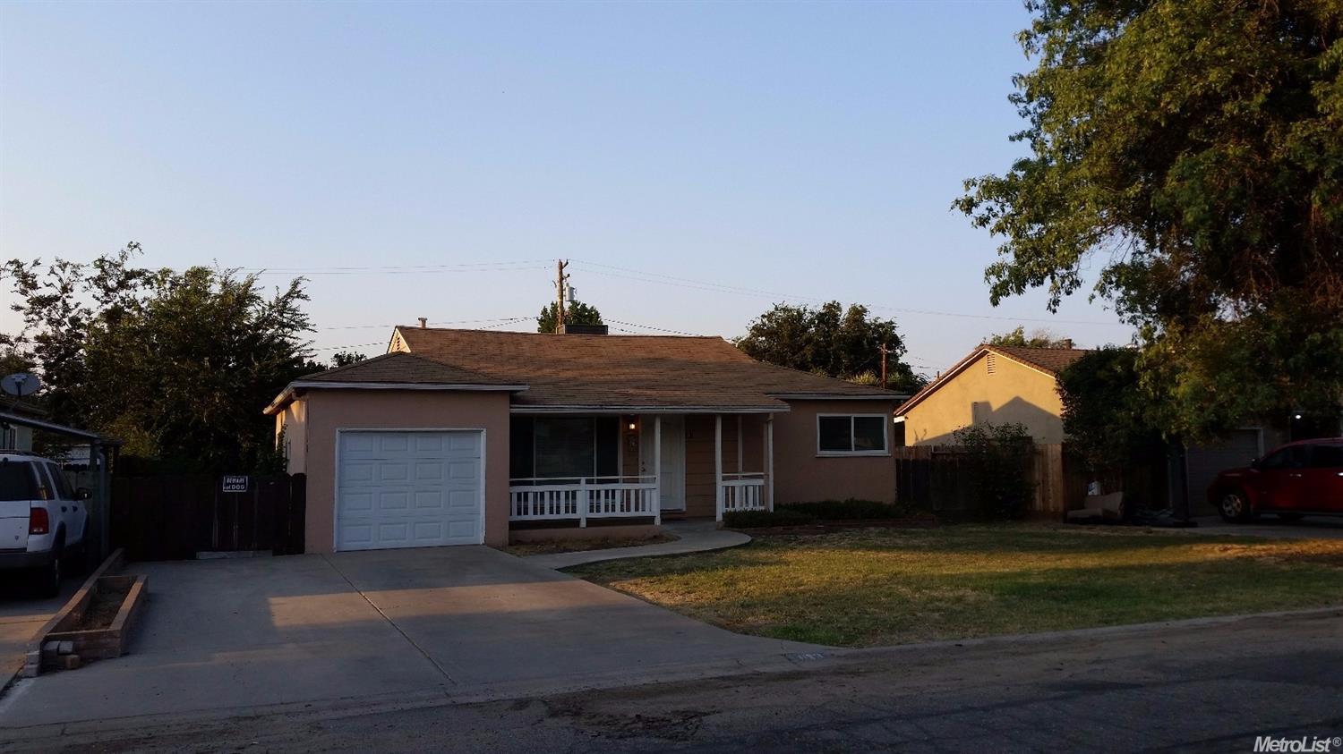 813 Elm Ave, Modesto, CA 95351 photo 2
