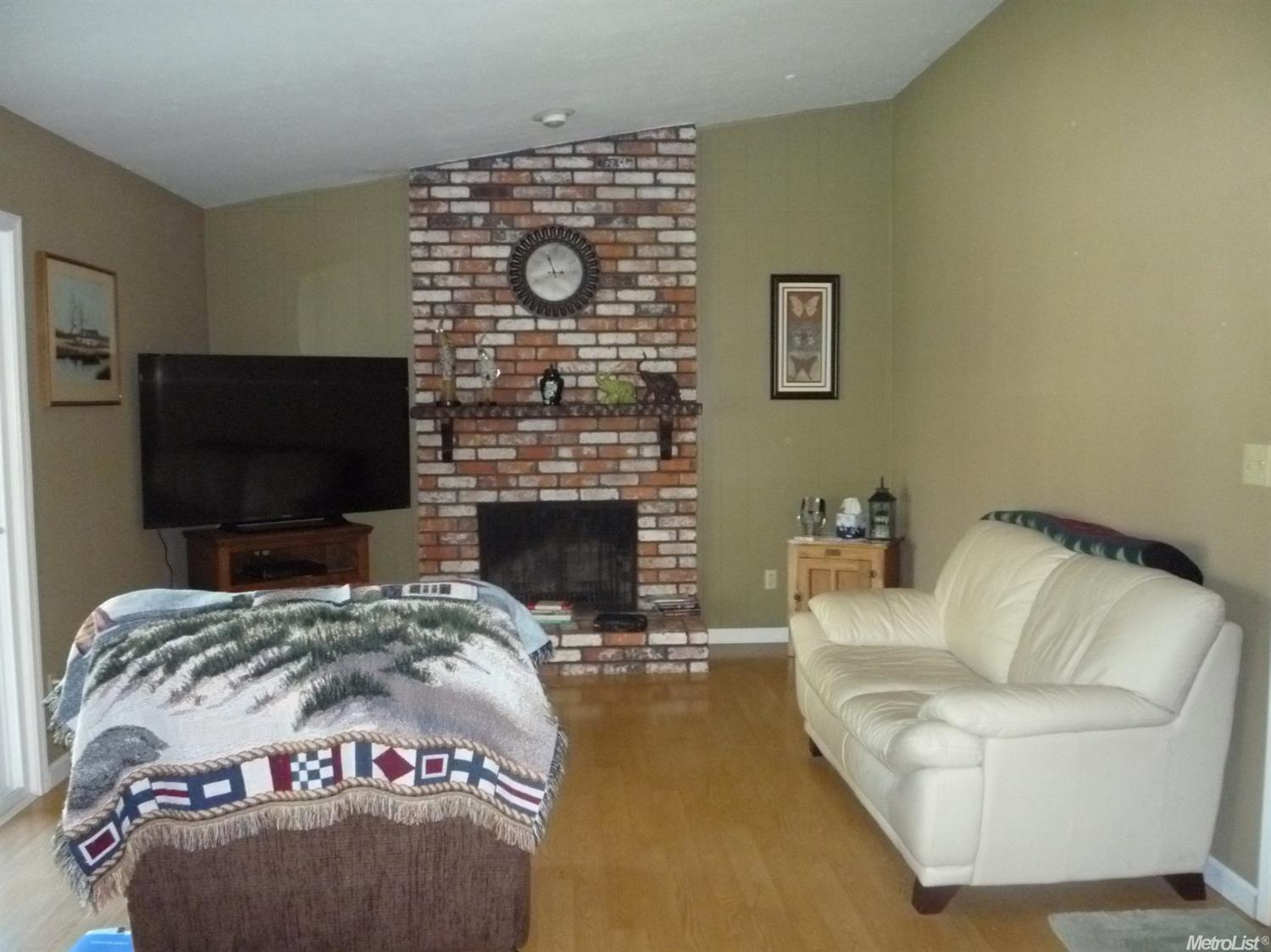1505 E Orangeburg Ave, Modesto, CA 95355 photo 5