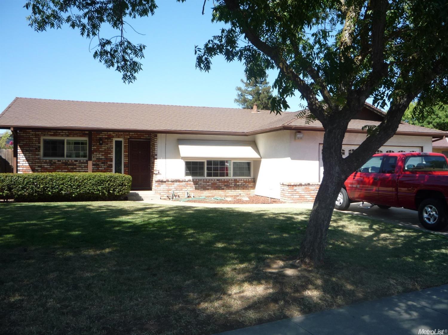 1505 E Orangeburg Ave, Modesto, CA 95355 photo 1