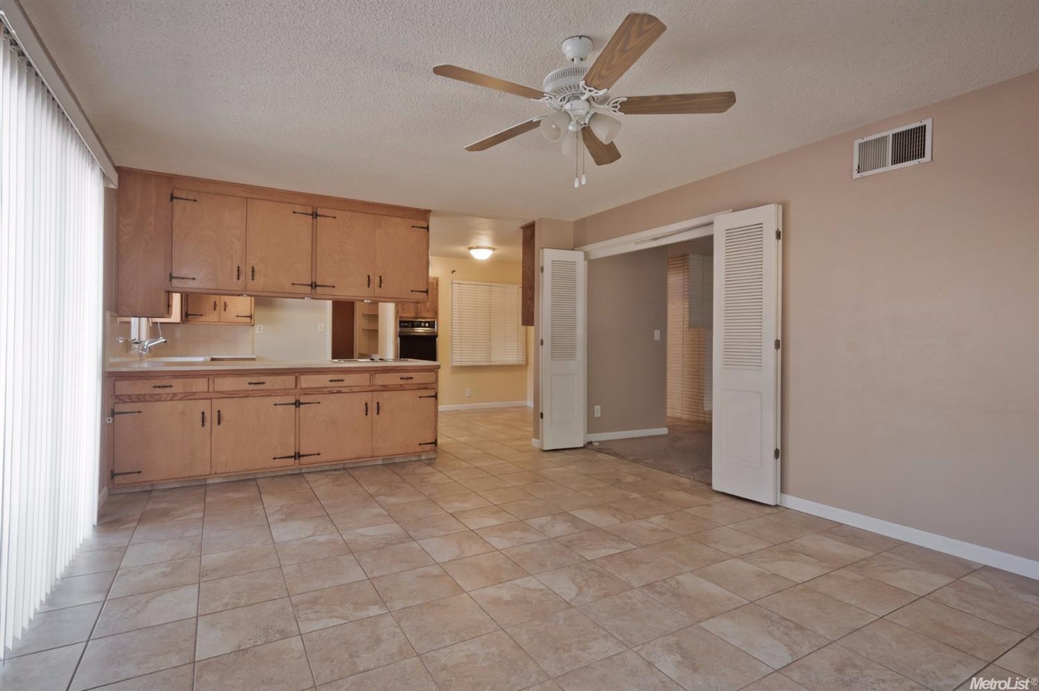 1026 Thoreau Ct, Modesto, CA 95350 photo 12