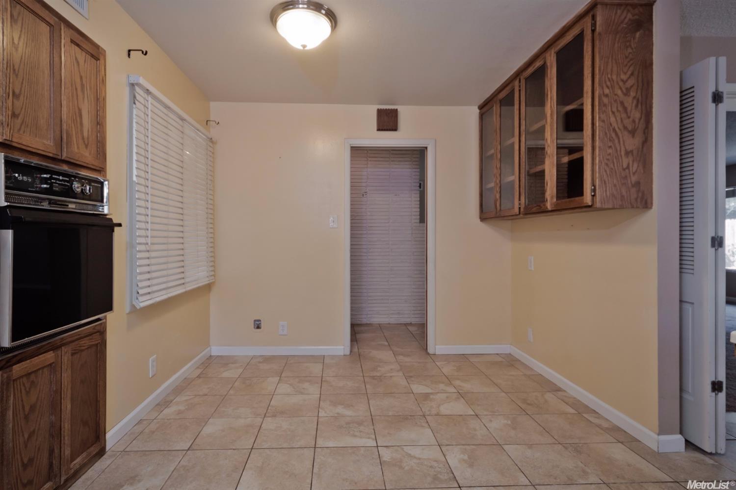 1026 Thoreau Ct, Modesto, CA 95350 photo 7