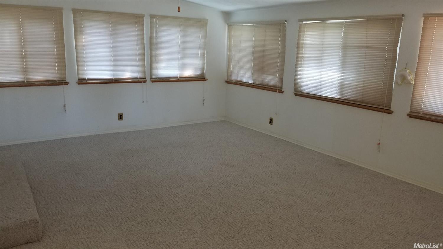 609 Curry Ave, Modesto, CA 95354 photo 6