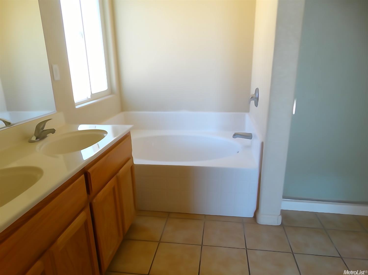 5602 Pierce Ln, Riverbank, CA 95367 photo 12