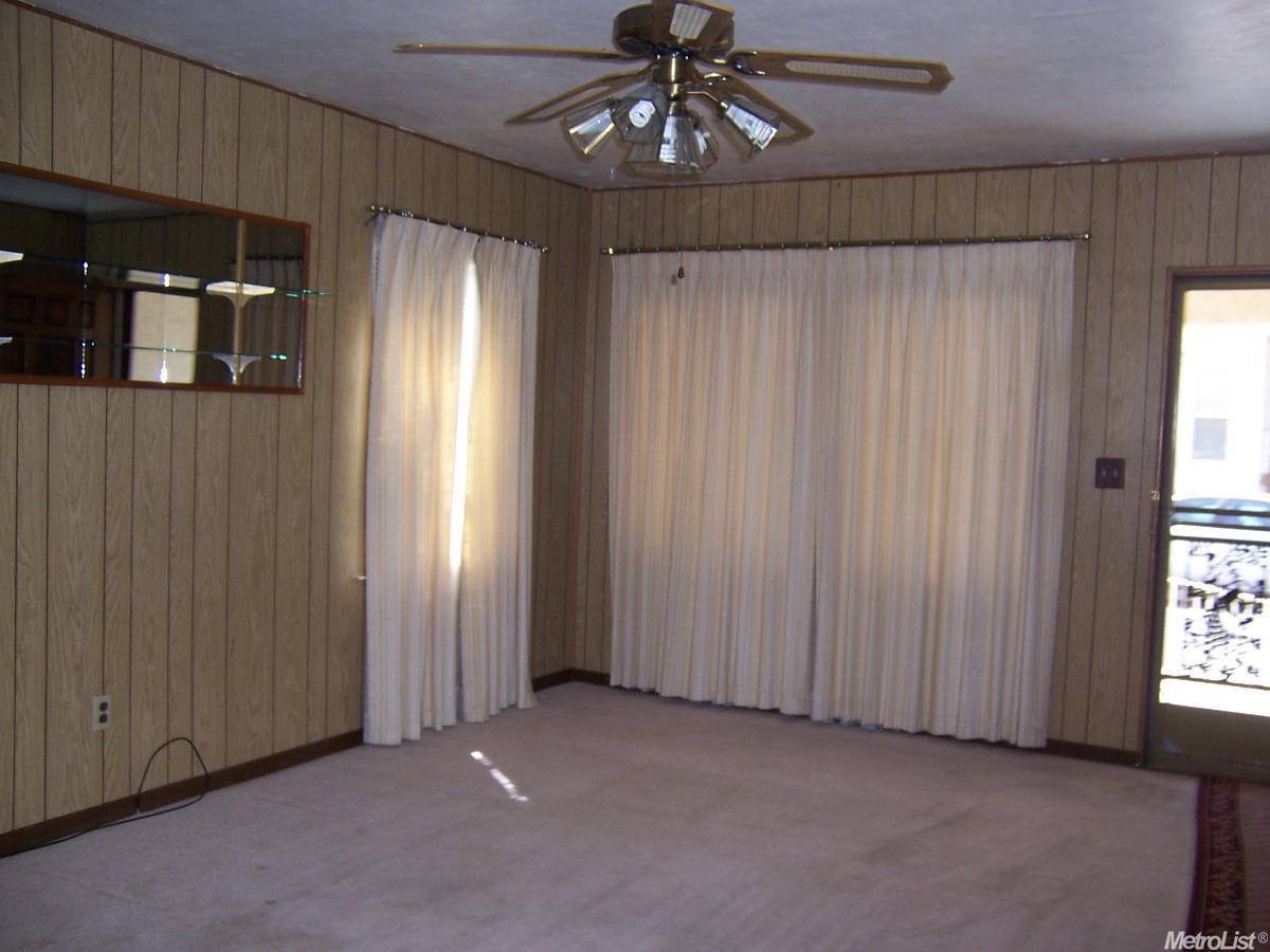 922 West St, Tracy, CA 95376 photo 2