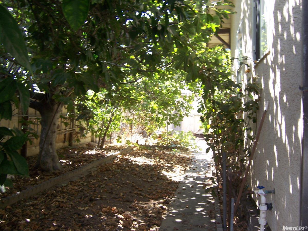 922 West St, Tracy, CA 95376 photo 9