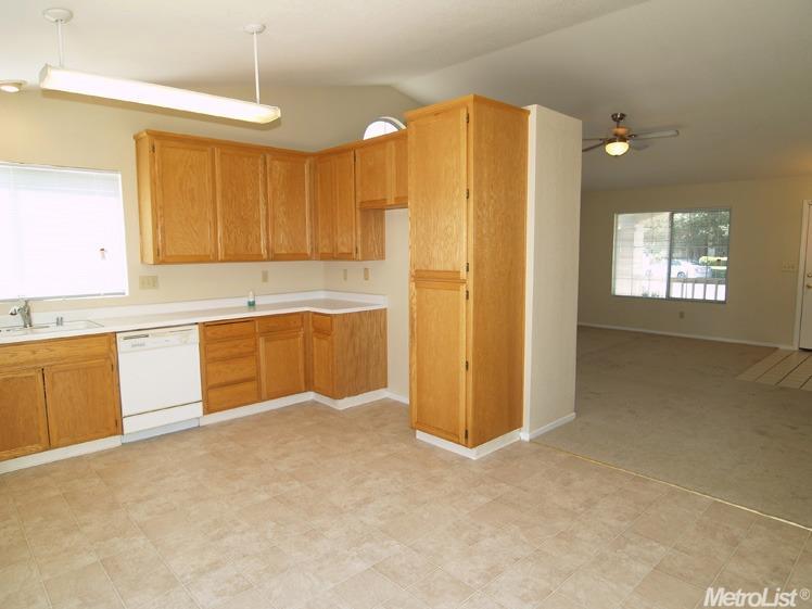 1108 Citrus Ct, Modesto, CA 95350 photo 7