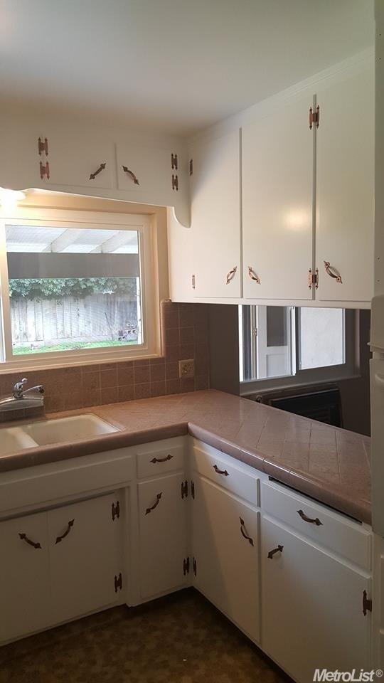 2316 Newport Dr, Modesto, CA 95350 photo 5