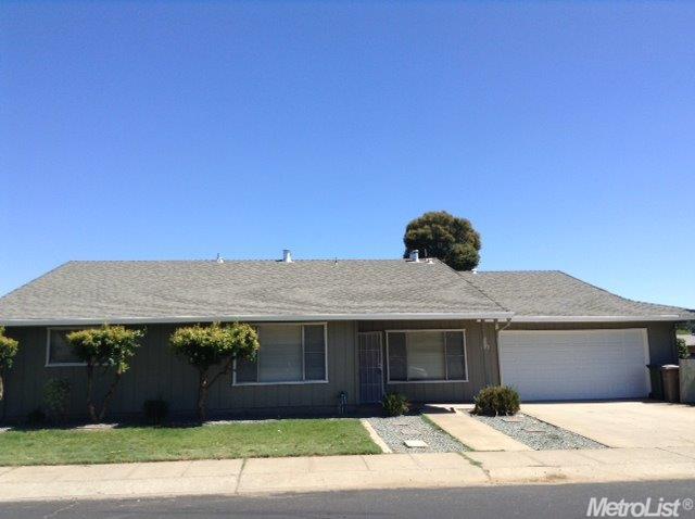 100 Rutledge Dr, Lodi, CA 95242 photo 1