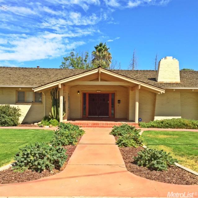 360 Laurel Ave, Gustine, CA 95322 photo 3