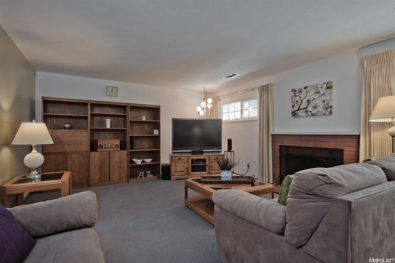 2236 Edgebrook Dr, Modesto, CA 95354 photo 5
