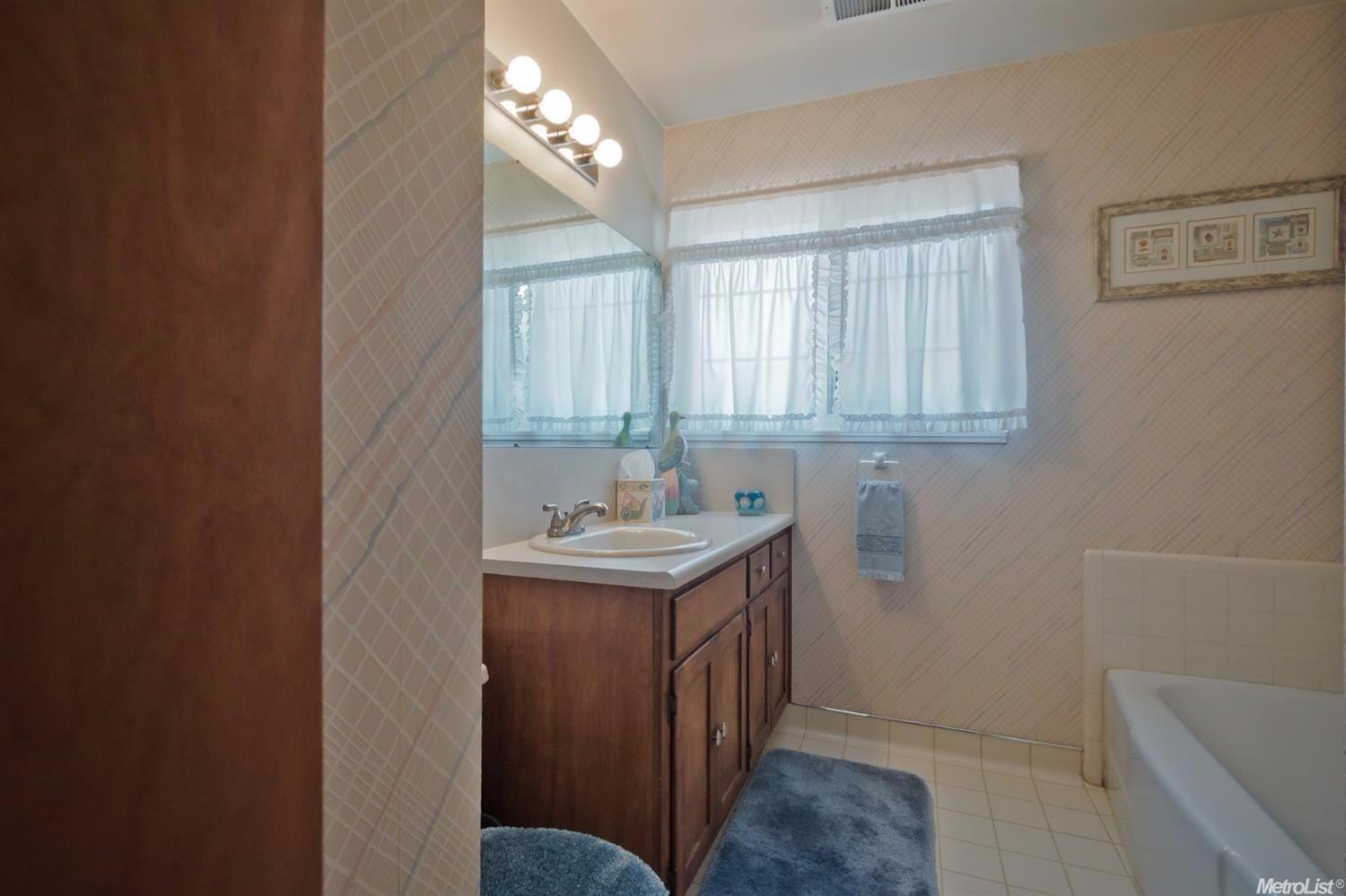 2236 Edgebrook Dr, Modesto, CA 95354 photo 22