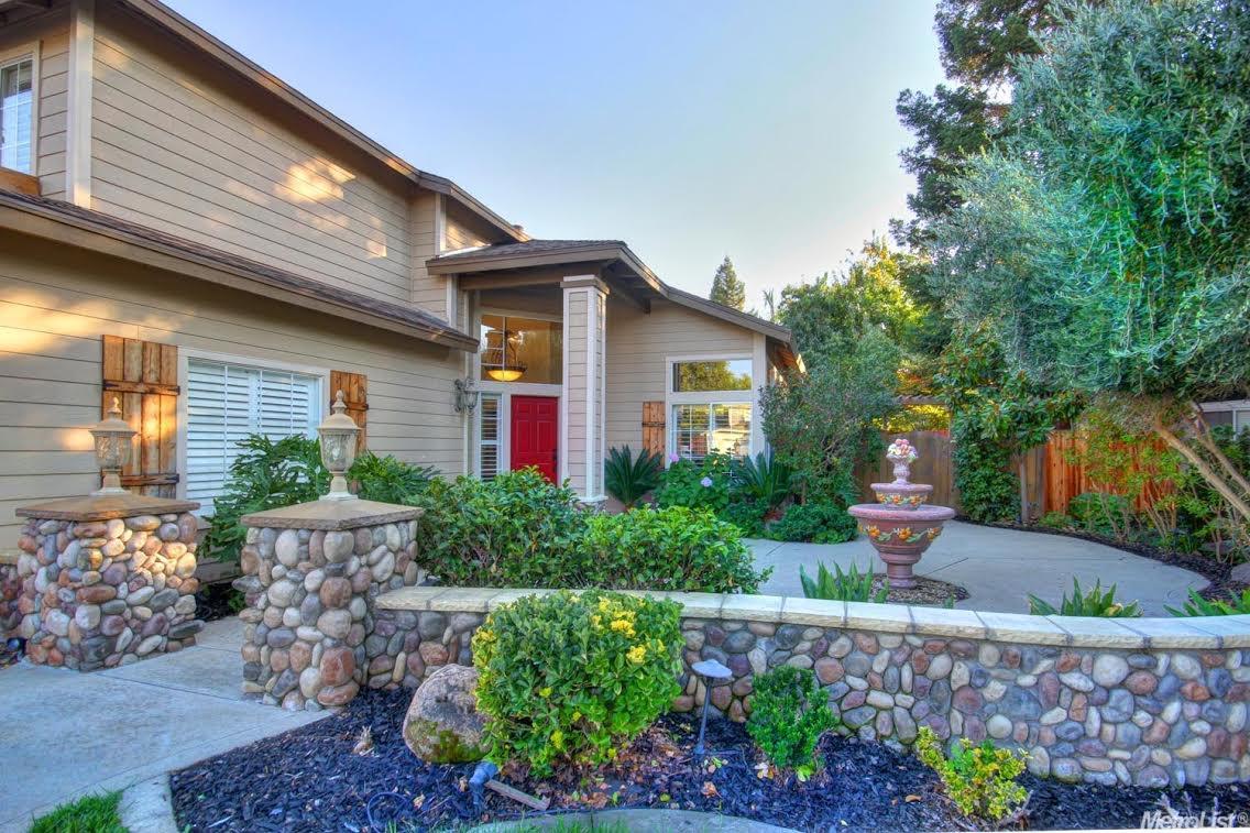 137 Keller Cir, Folsom, CA 95630 photo 3