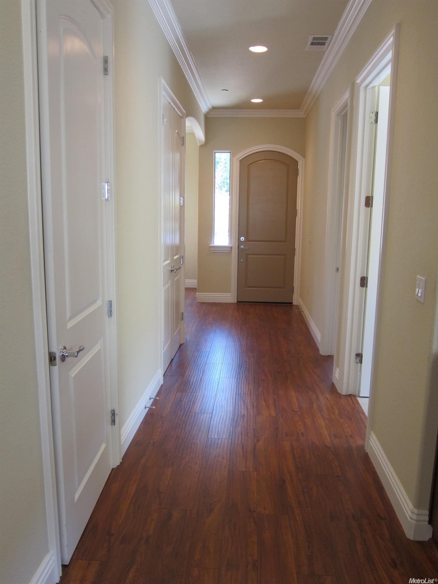 3831 Olive Ln, Carmichael, CA 95608 photo 2