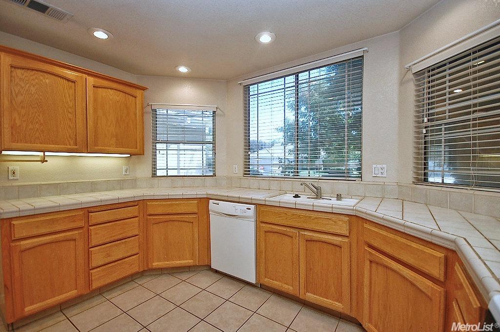 2351 Typhoon Dr, Turlock, CA 95380 photo 6