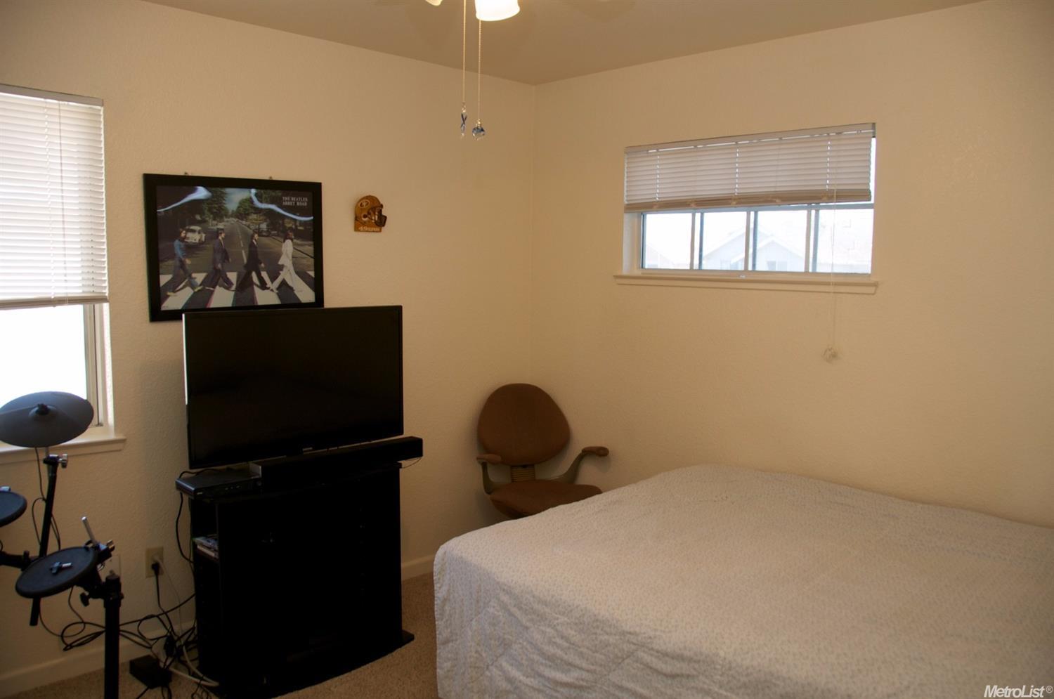 721 Parkston Ct, Modesto, CA 95357 photo 23