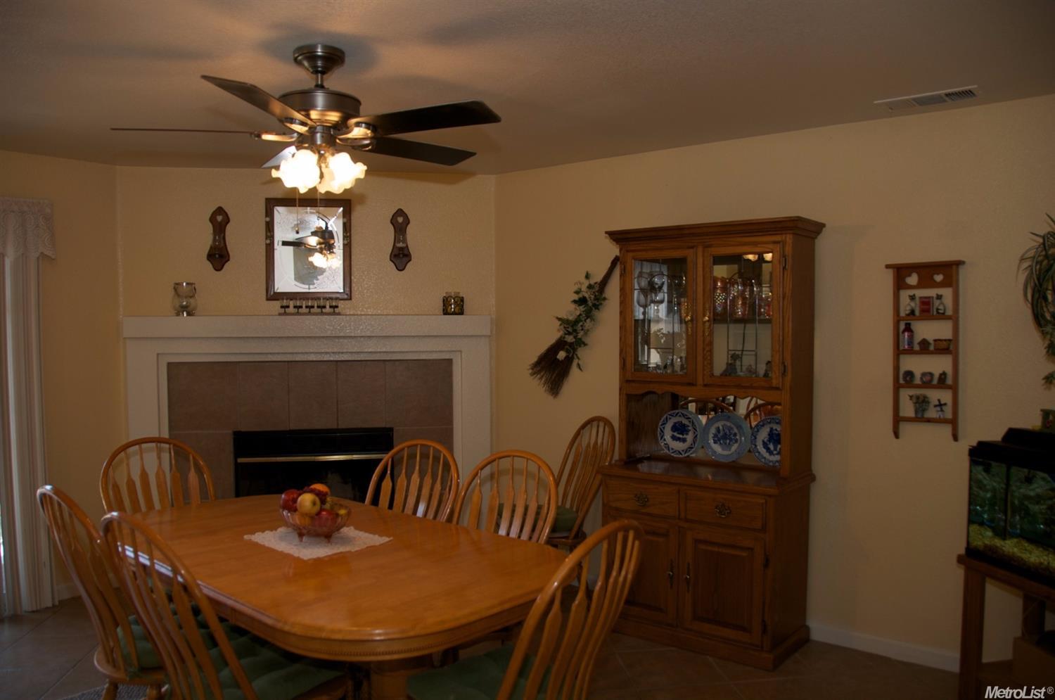 721 Parkston Ct, Modesto, CA 95357 photo 9