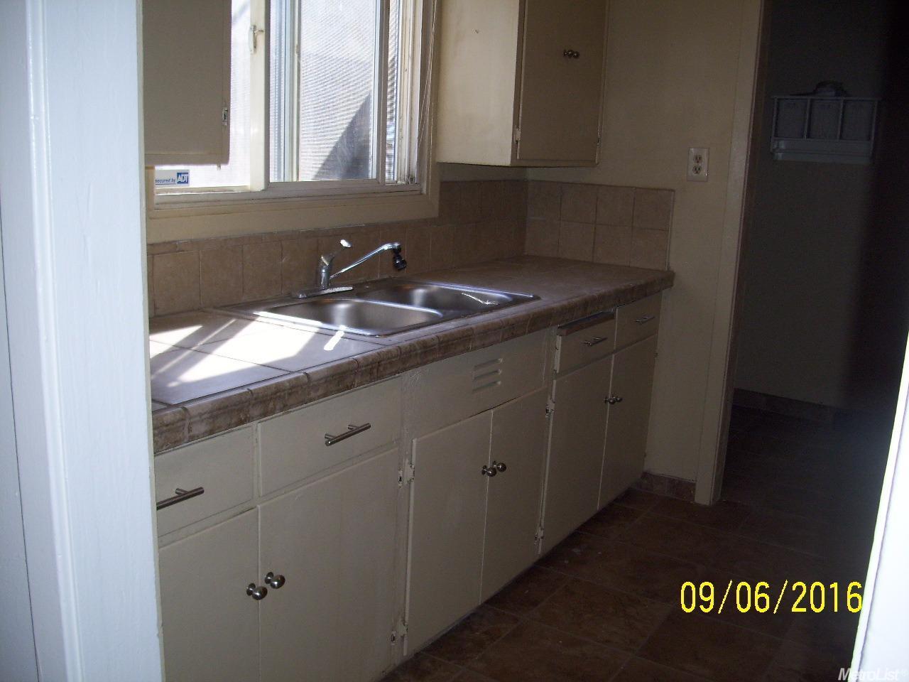 1404 Del Monte Ave, Modesto, CA 95350 photo 8