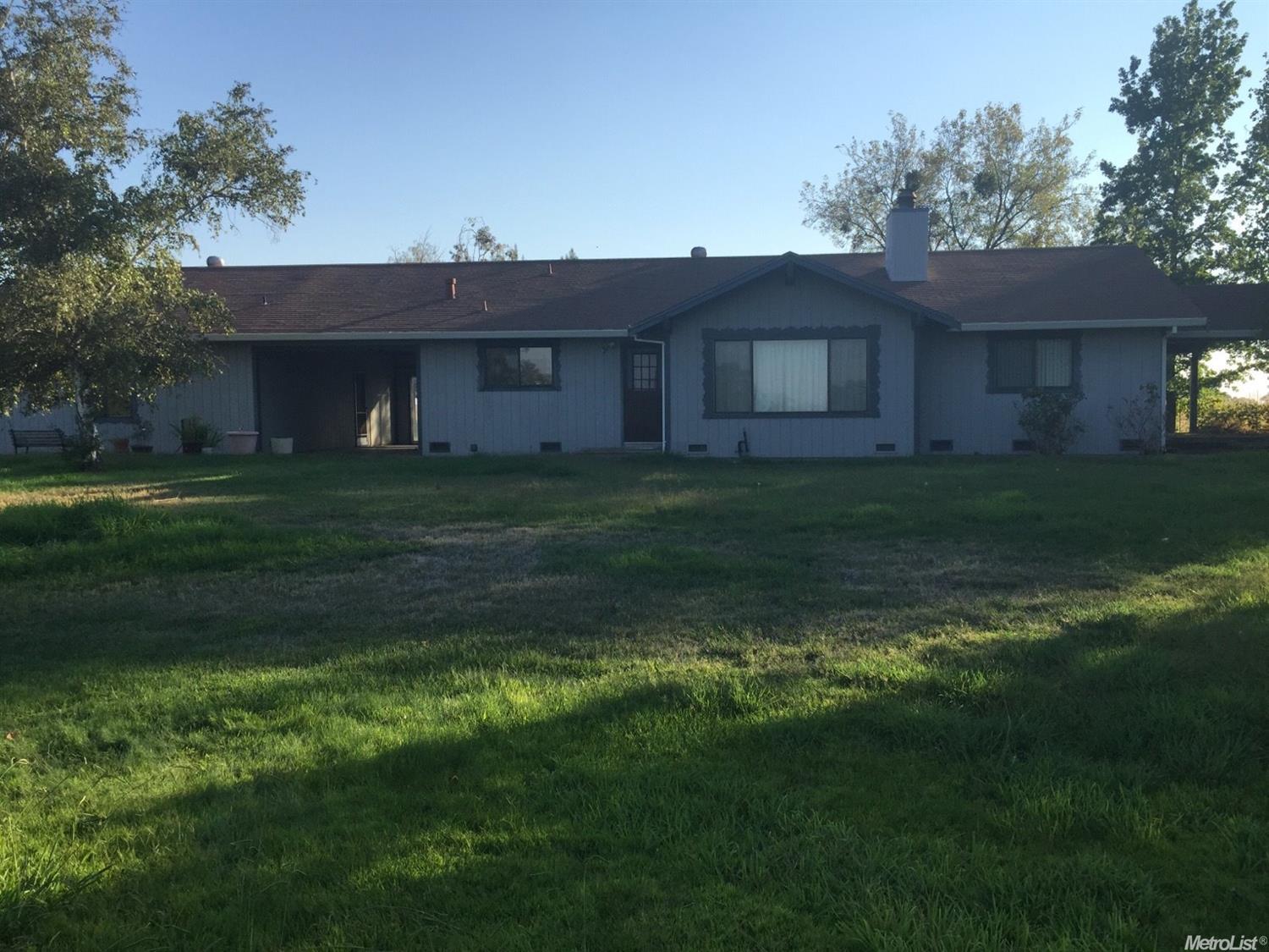 12180 Peach Ln, Wilton, CA 95693 photo 1