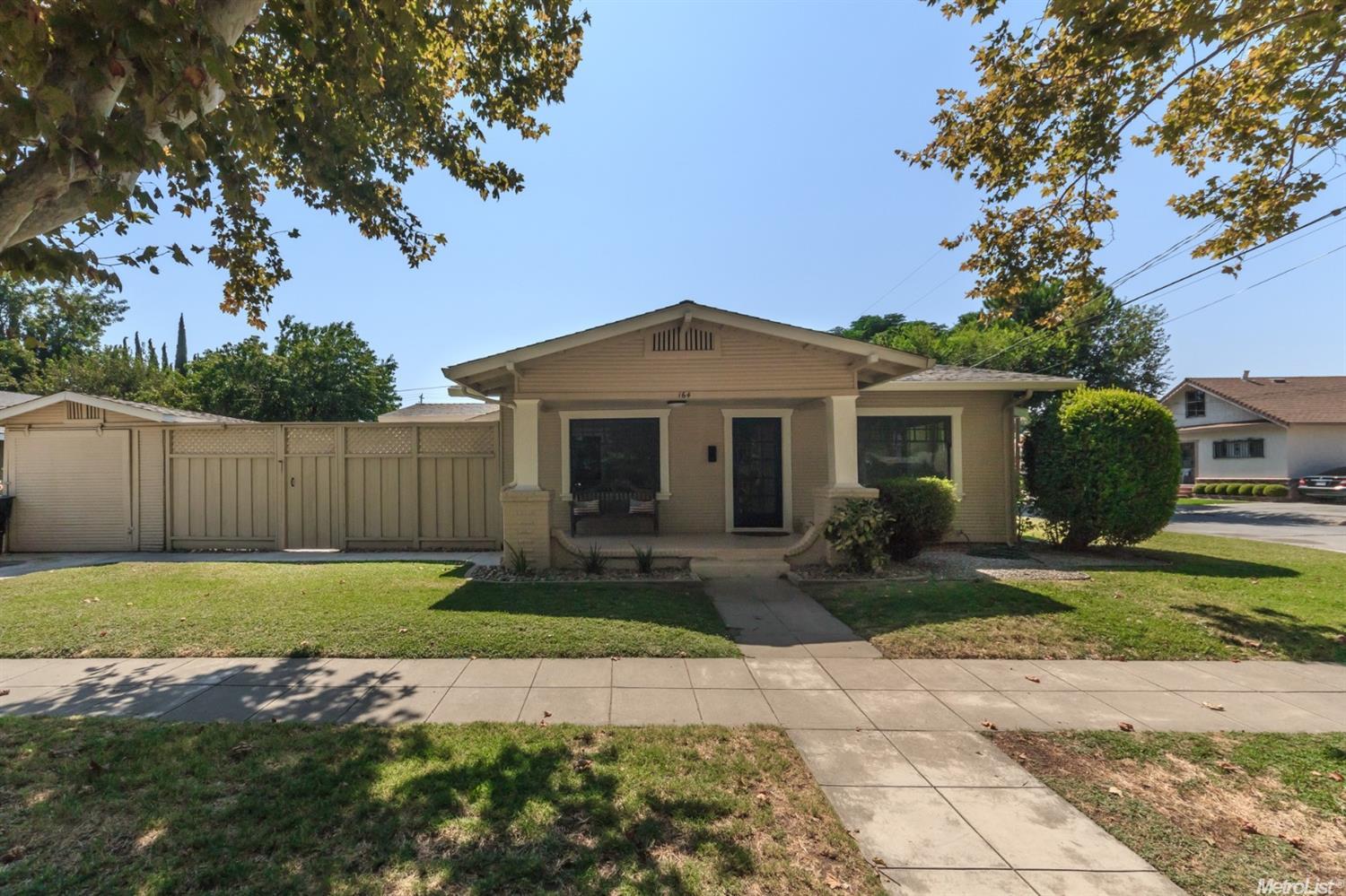 164 W Highland Ave, Tracy, CA 95376 photo 2