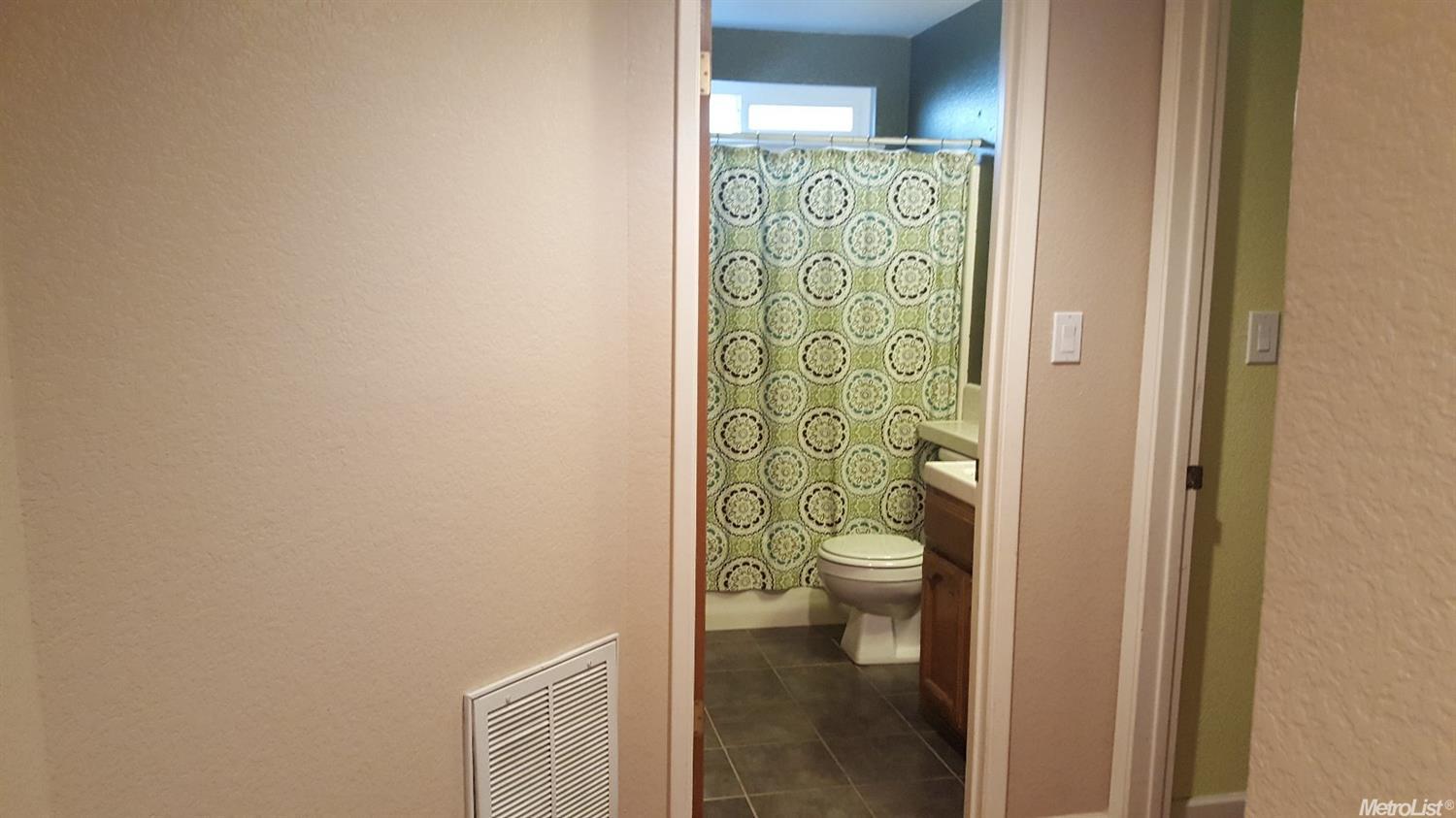 740 Exeter Ln, Turlock, CA 95380 photo 7
