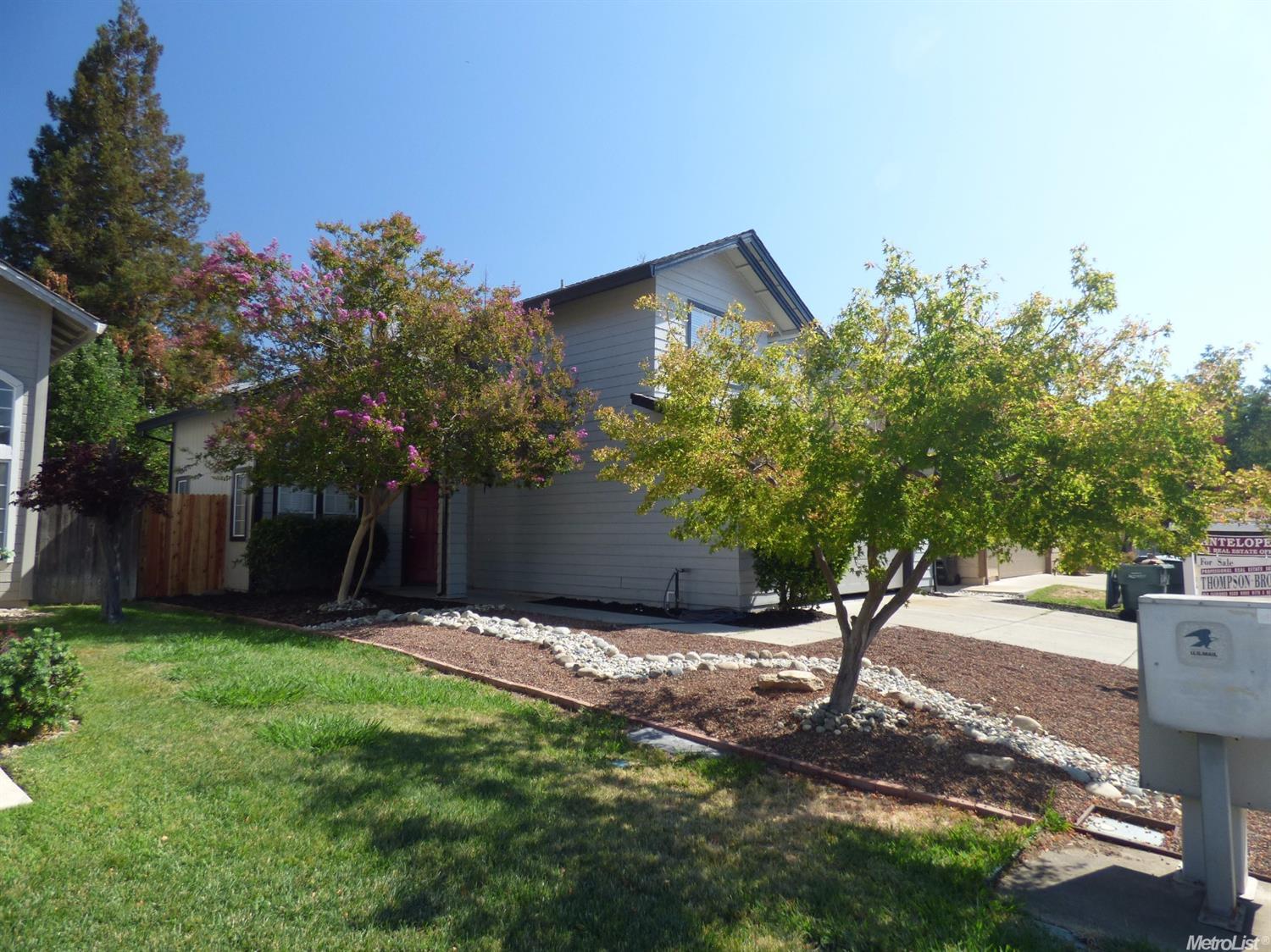 3933 Diane Dr, Antelope, CA 95843 photo 2