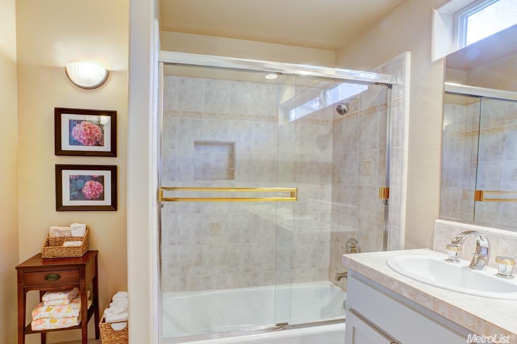 175 Colonial Dr, Auburn, CA 95603 photo 6