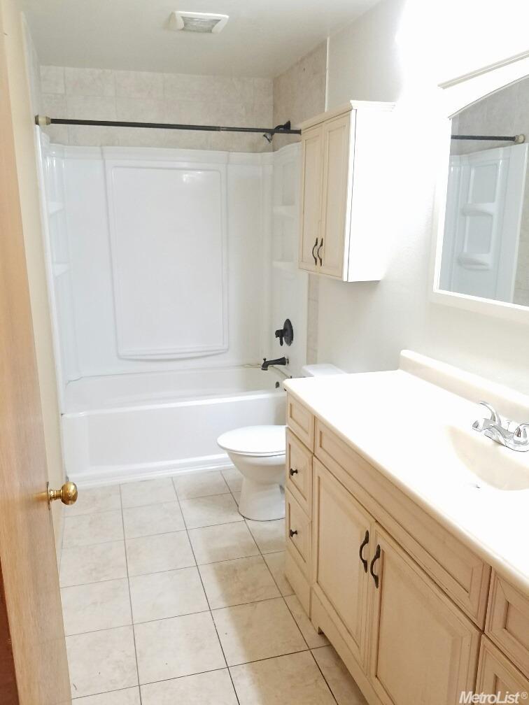 1302 Edith Dr, Gustine, CA 95322 photo 12