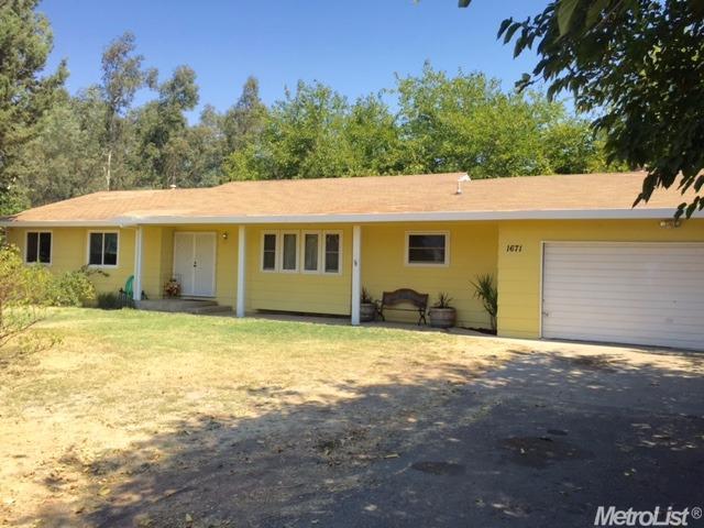 1671 11th Ave, Olivehurst, CA 95961 photo 1