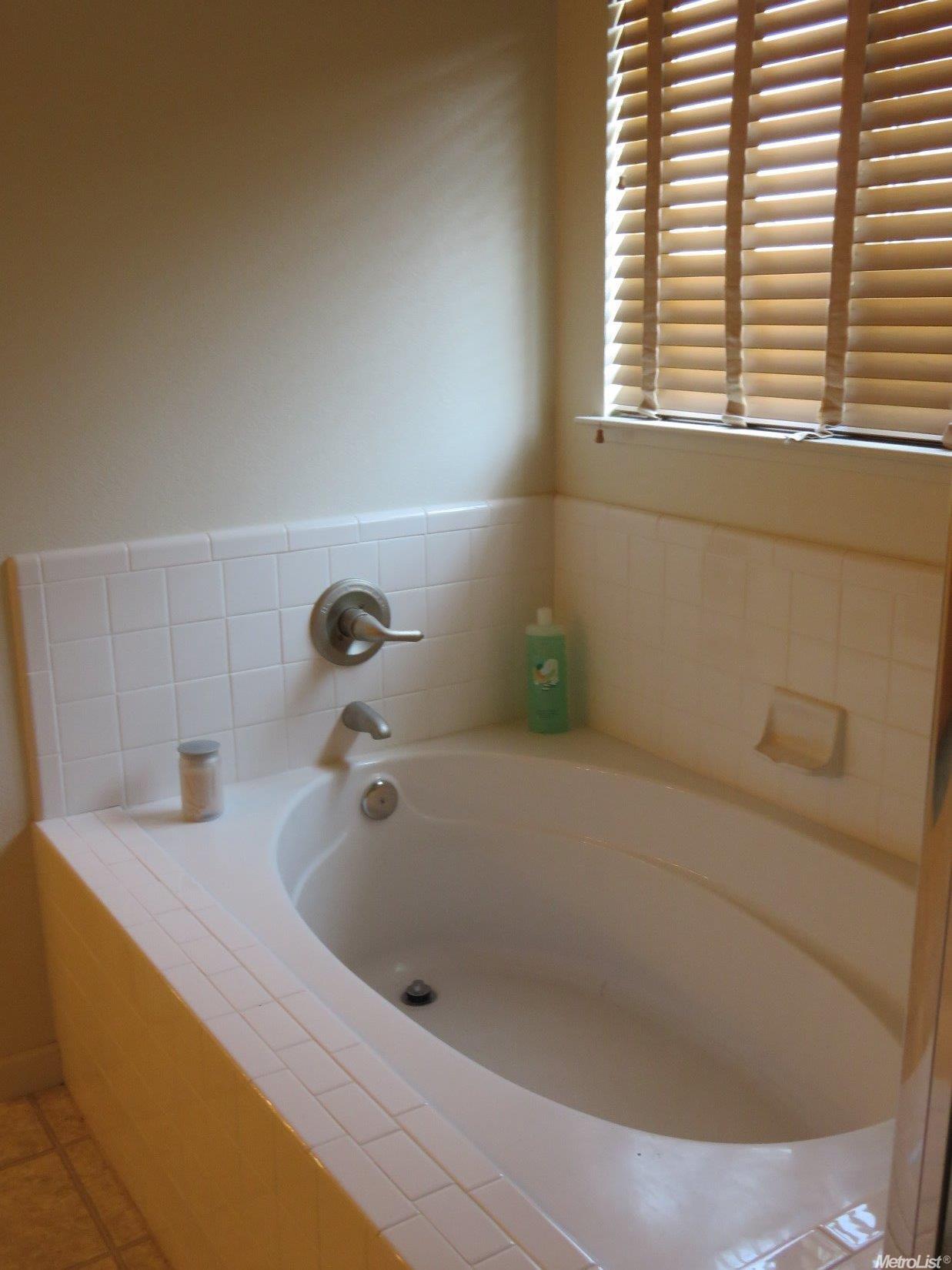 718 Wynyard Cir, Manteca, CA 95337 photo 20