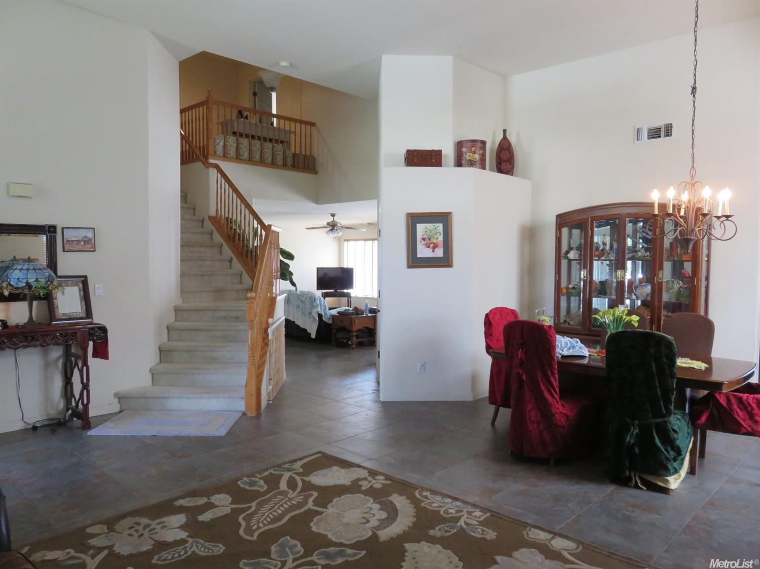 718 Wynyard Cir, Manteca, CA 95337 photo 6