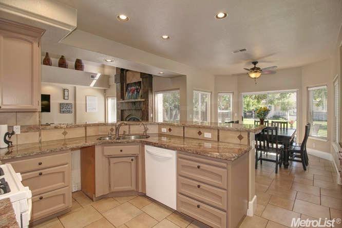6046 Holeton Rd, Carmichael, CA 95608 photo 10